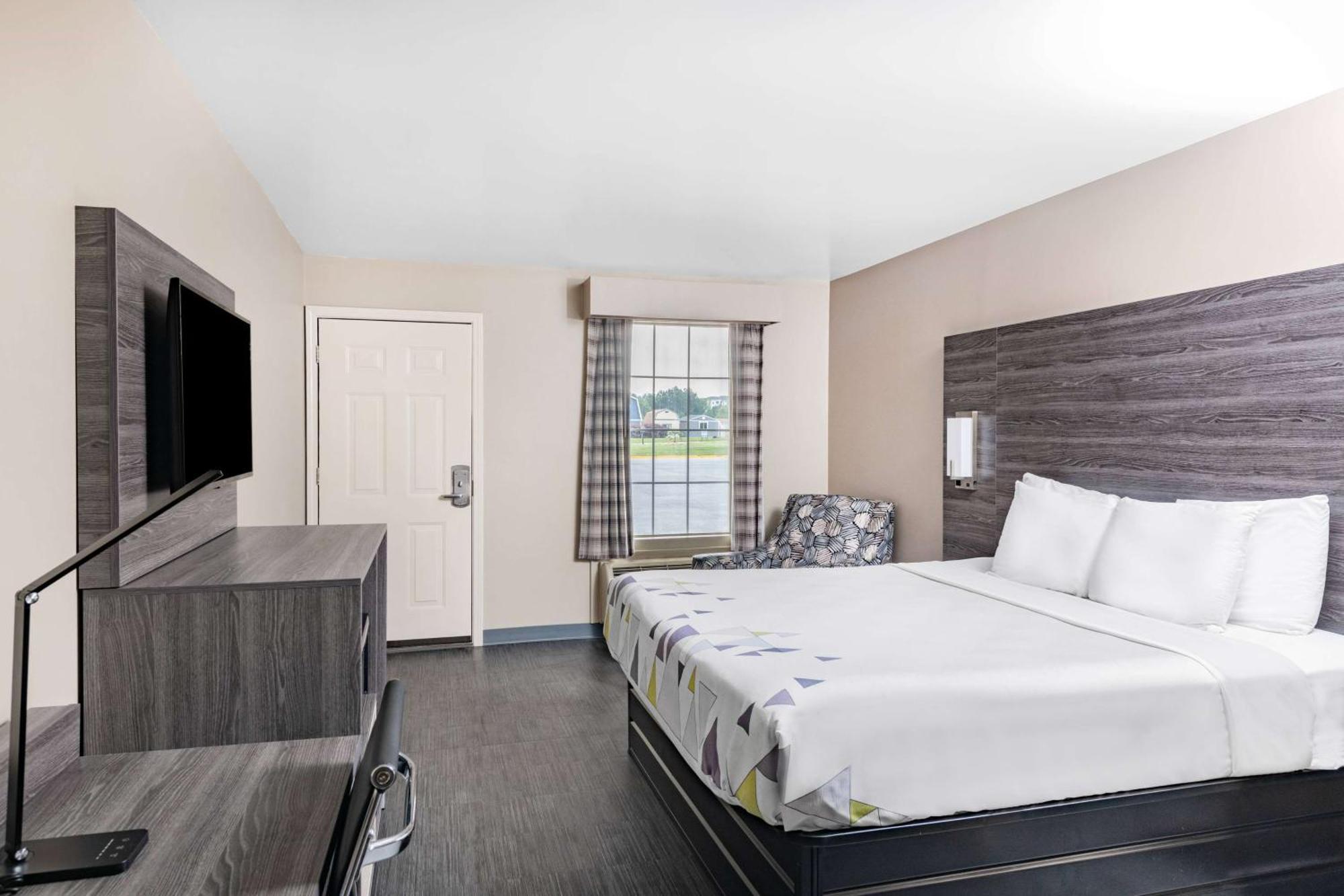 ทราเวลลอดจ์ คอมเมิร์ซ จอร์เจีย เนียร์ แทงเกอร์ เอาต์เลตส์ มอลล์ Motel ภายนอก รูปภาพ
